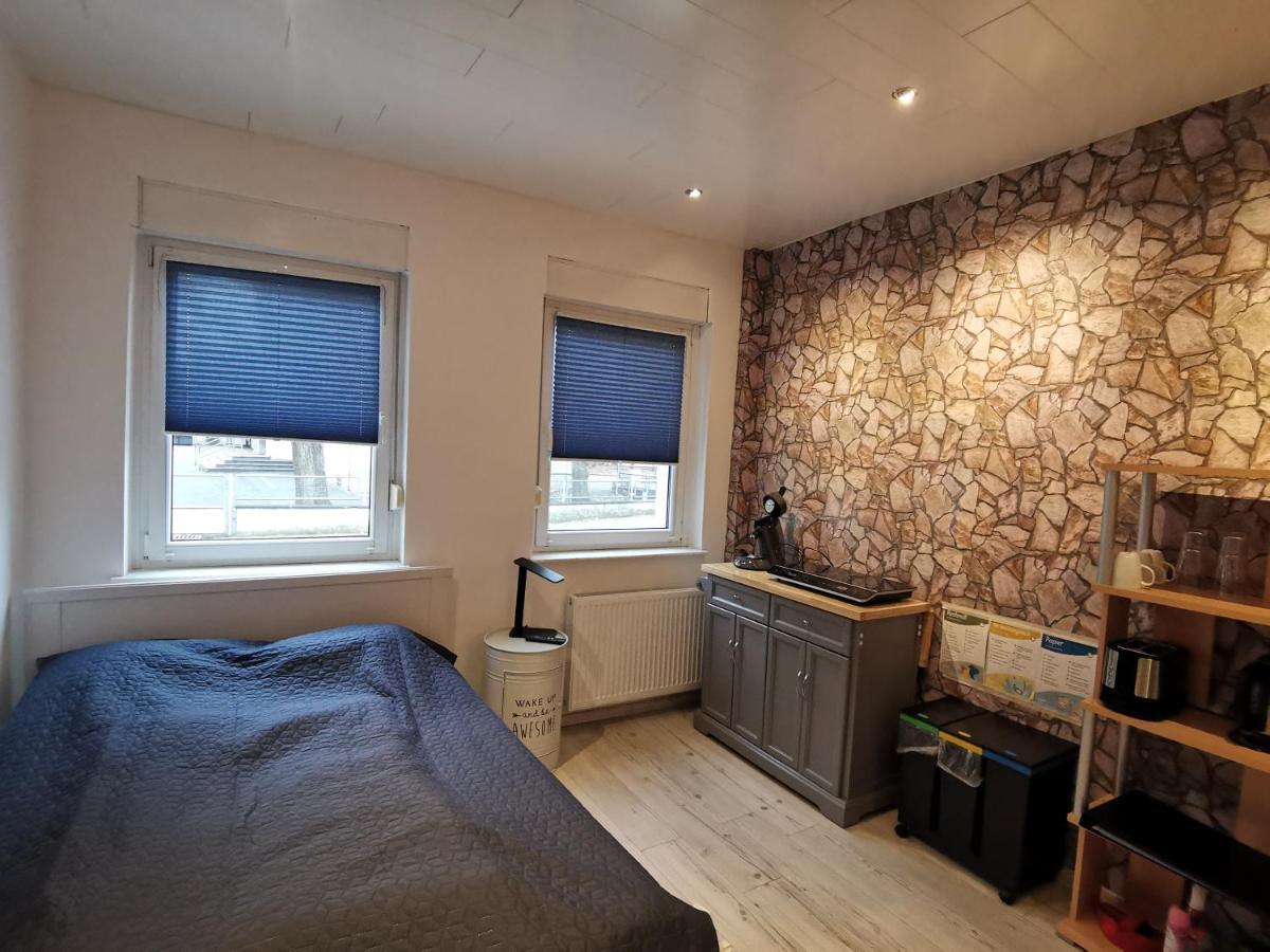 Gemuetliches Zimmer Mit Eigenem Bad Und Kueche Swisttal Екстер'єр фото
